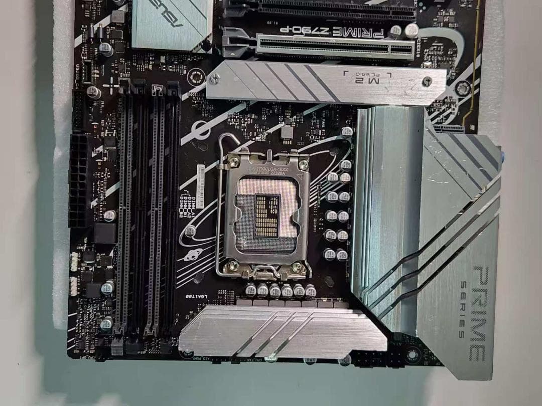 030600C ASUS PRIME Z790-P マザーボード ジャンク品